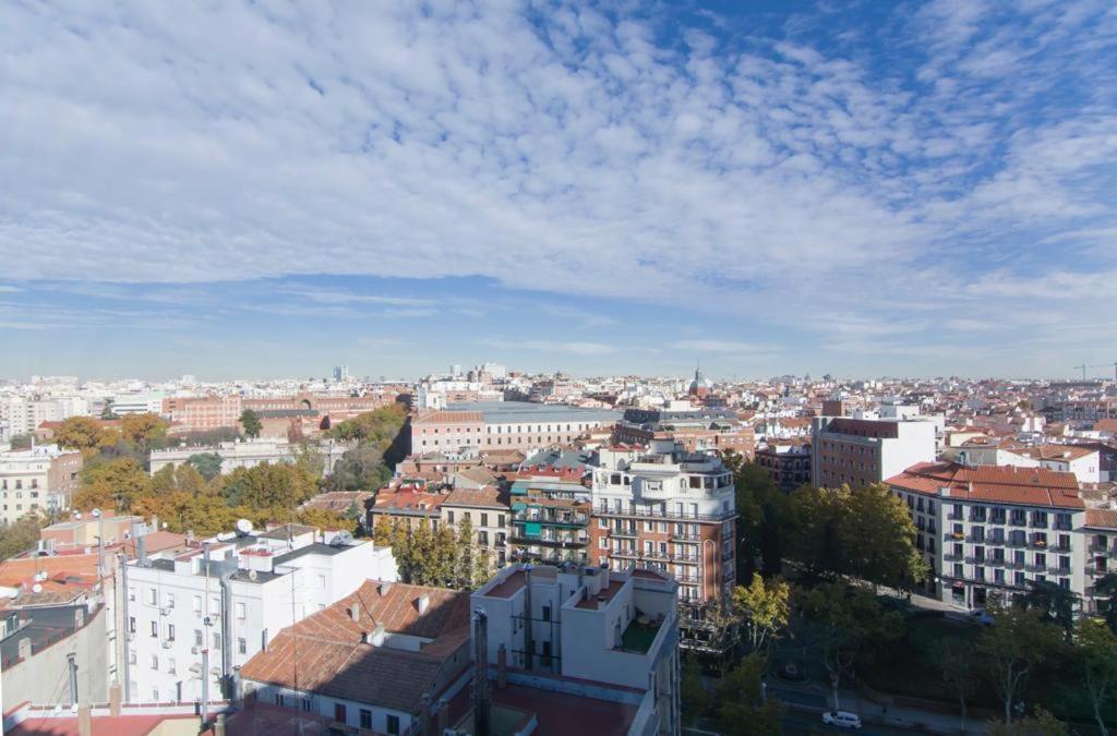 Plaza Espana & Gran Via Apartment Madrid Exterior photo