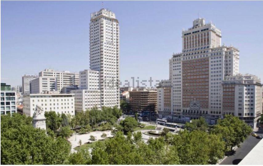 Plaza Espana & Gran Via Apartment Madrid Exterior photo